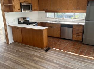 273 Hillcrest Dr APT D, Encinitas, CA 92024