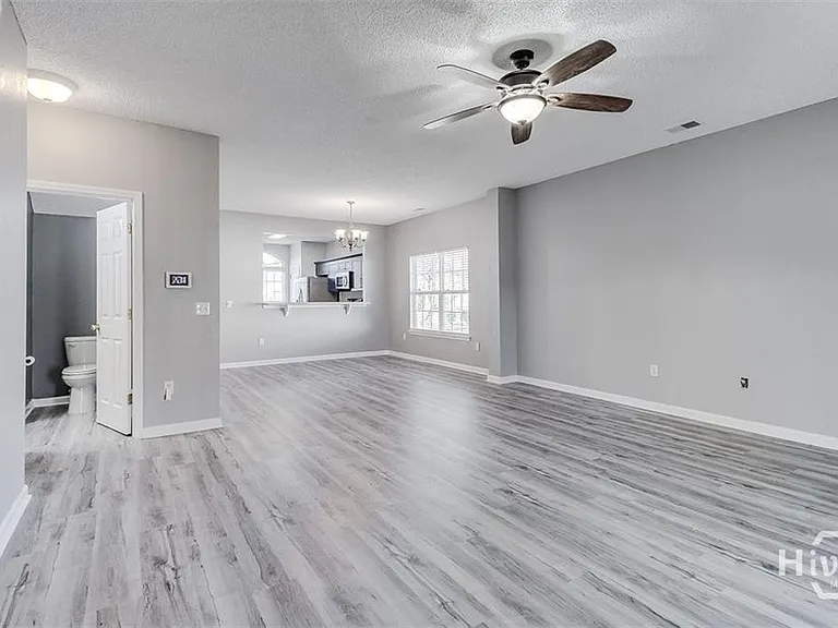 105 Archwood Dr — Photo 13