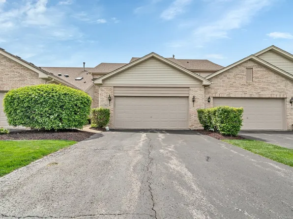 102 Iliad Dr, Tinley Park, IL 60477