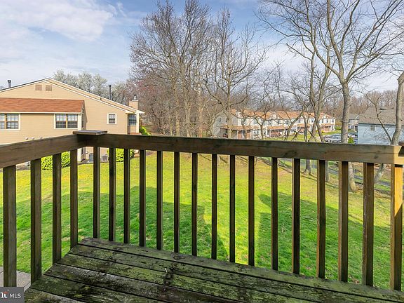 3rd image of 406 Durham Ct #406