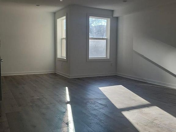 3rd image of 1254 N Carlisle St #6