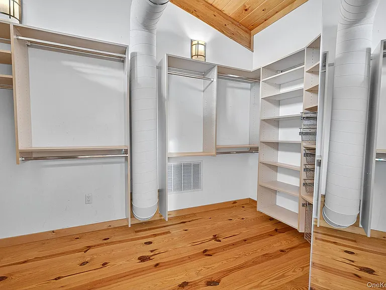 106 Mountain Laurel Ln — Photo 18