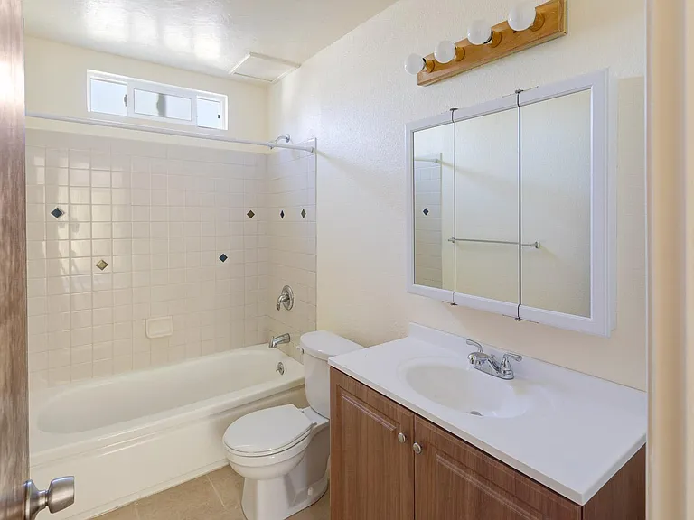 1615 Prince St #4 — Photo 7