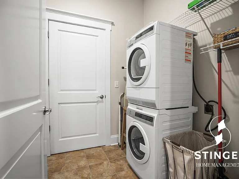 700 Bay St #207 — Photo 25