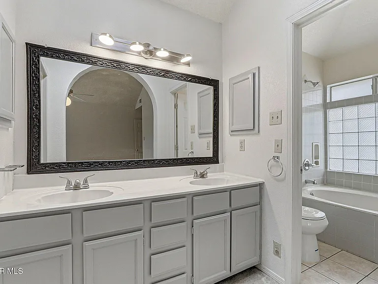 7765 Dianjou Dr — Photo 38