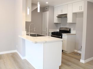 7038 Vesper Ave #102, Van Nuys, CA 91405