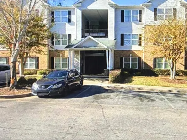 6203 Fairington Ridge Cir, Lithonia, GA 30038