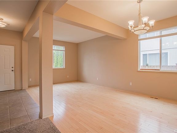 3rd image of 16623 127th Avenue Ct E