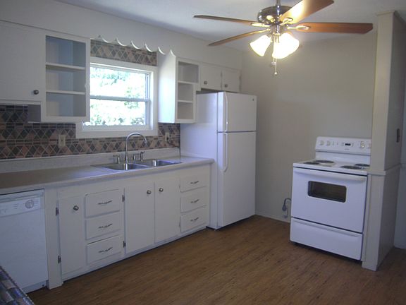 5th image of 1419 Frances Dr
