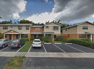 205 NW 106th Ave, Pembroke Pines, FL 33026