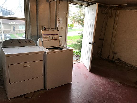 Shared laundry