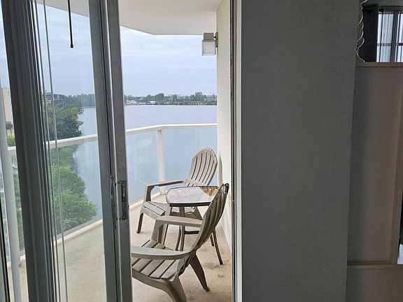5th image of 1301 NE Miami Gardens Dr APT 726W