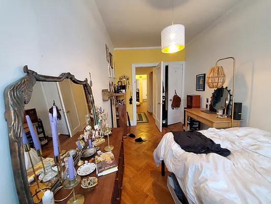 Rented by Mega Homes Realty INC | media 24