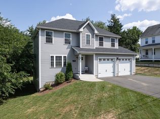 17 Sunnyside St, Chicopee, MA 01020