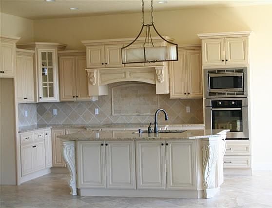 5th image of 2421 Tiger Ln