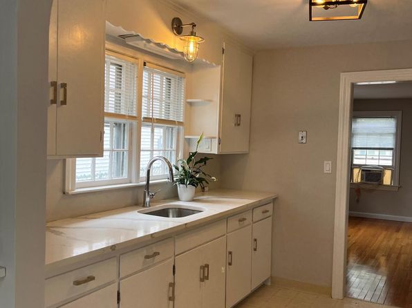 313 Monroe St Unit B