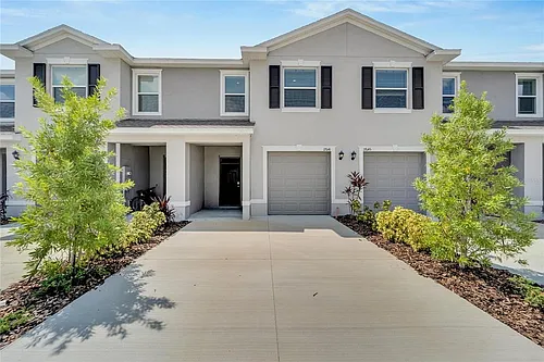 17444 Crescent Moon Loop Photo 1