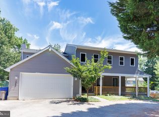 1320 Greenmont Dr, Waldorf, MD
