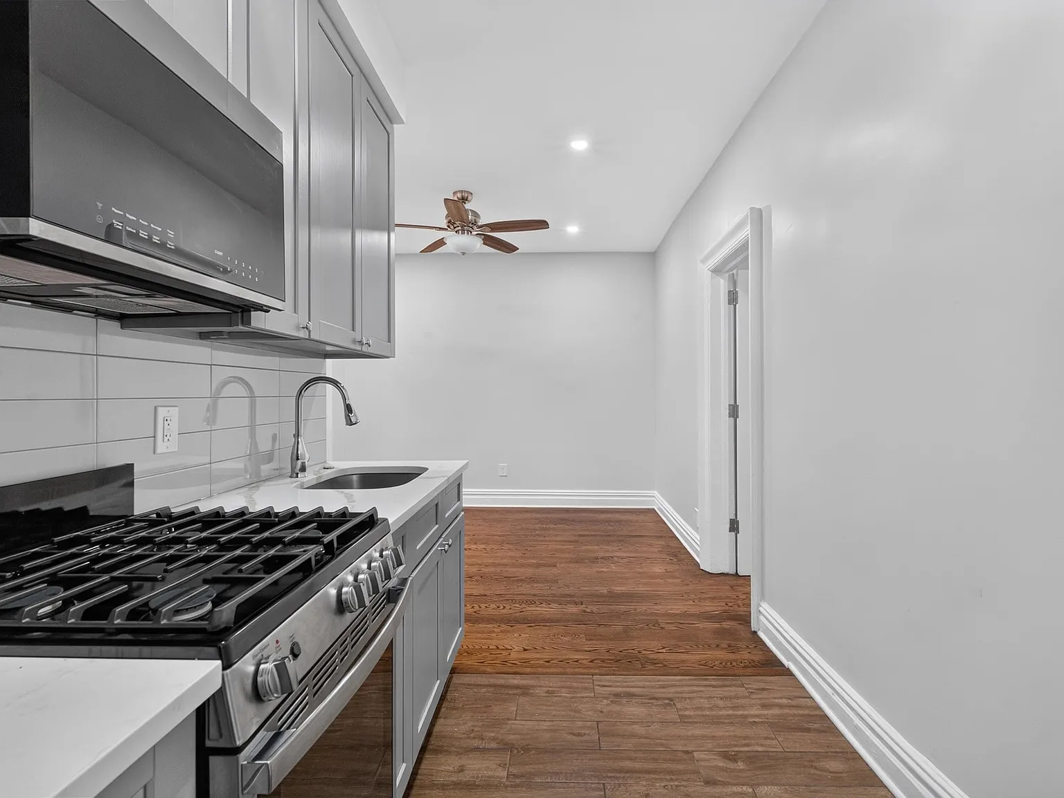 1 bed, 1.0 bath, $1,650 — Photo 2
