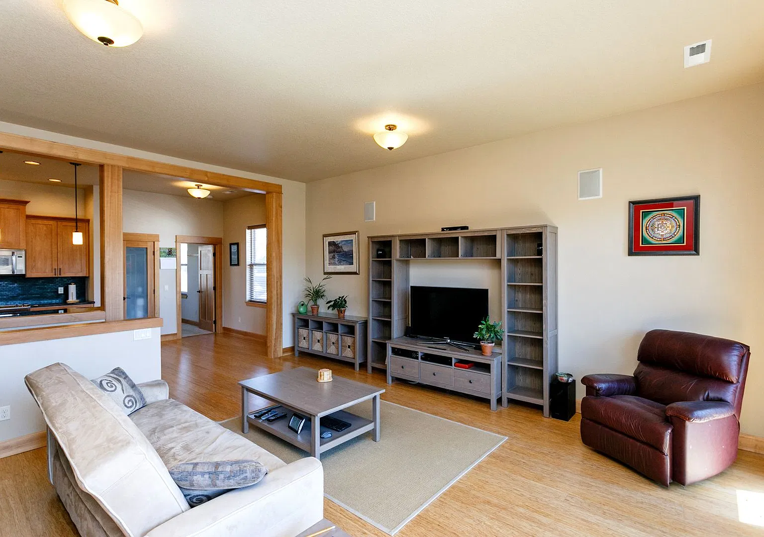 Home for Rent - Westside Hood River — Photo 4