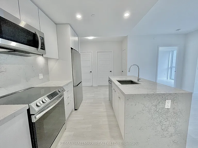 415 Sea Ray Ave #210 — Photo 4