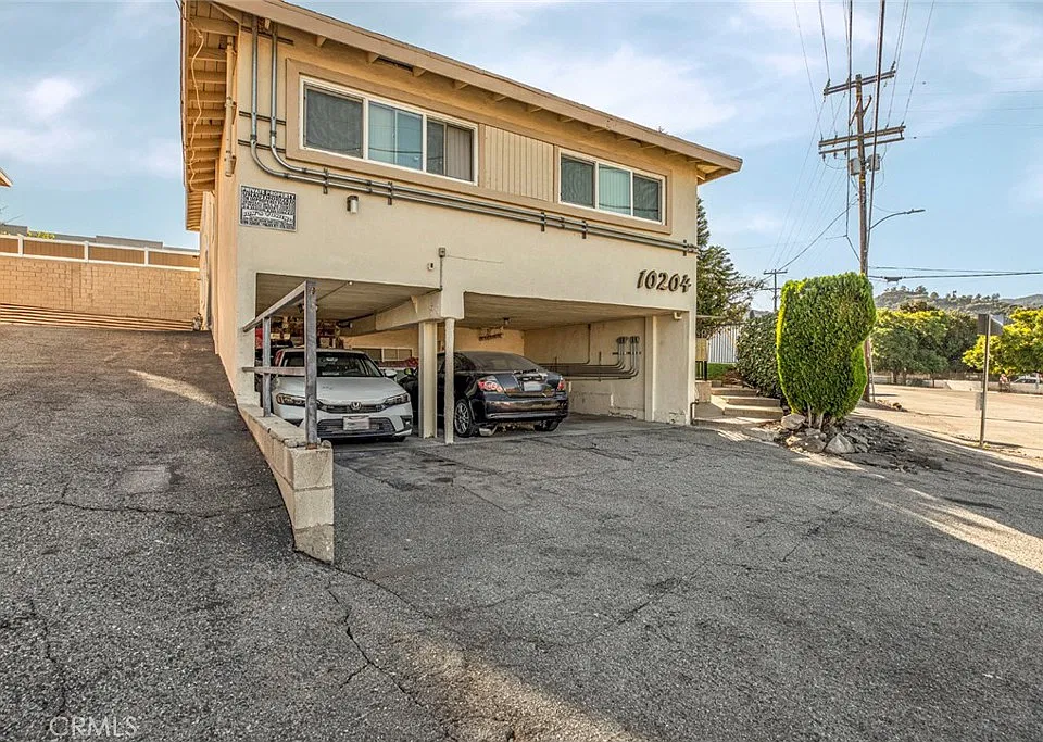 10204 Tujunga Canyon Blvd #2