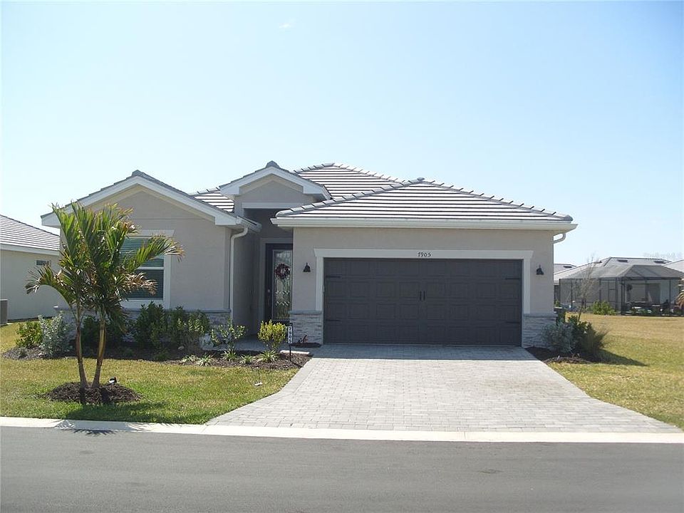 1st image of 7905 Lakes Edge Ln