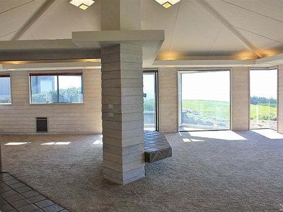 5th image of 21439 Heron Dr