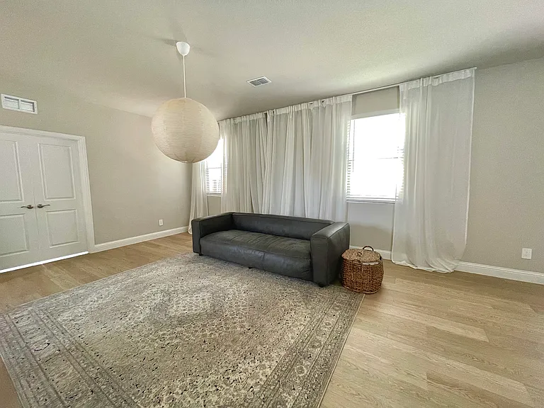 2624 Wellington Ln — Photo 4