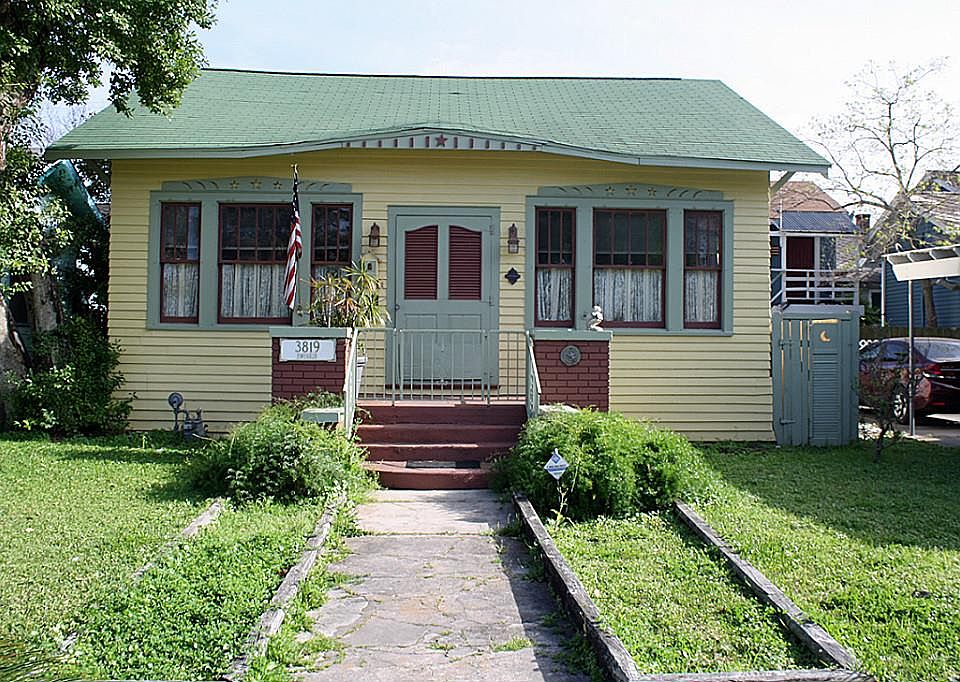 1st image of 3819 Avenue O 1/2