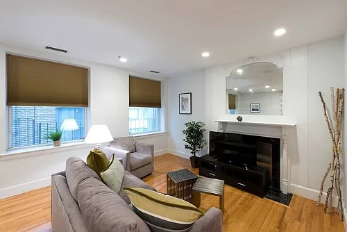 140 Boylston St #2 Photo 1
