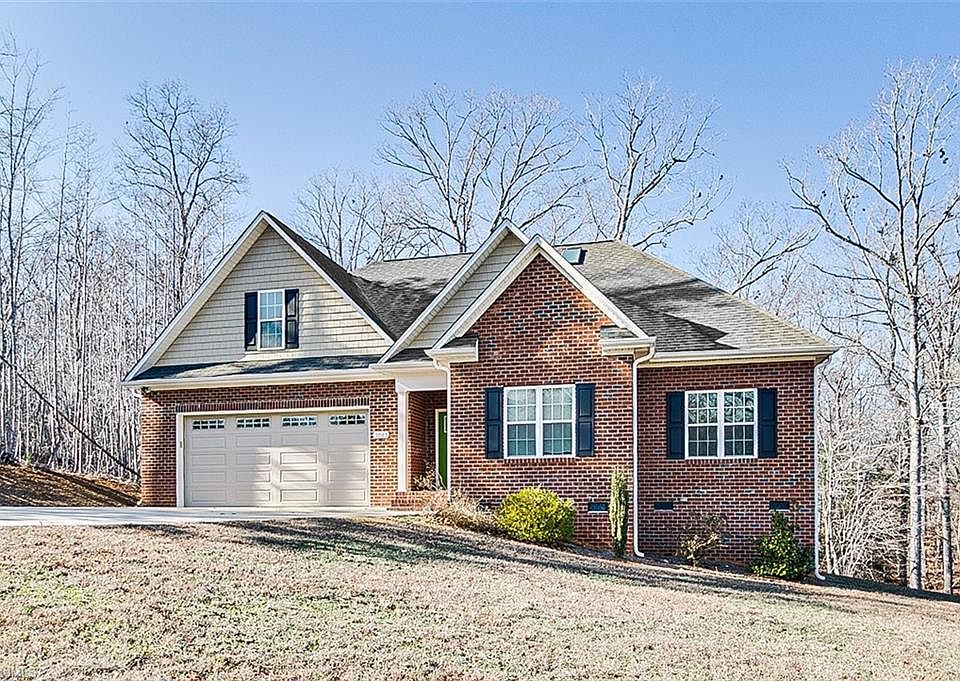 1st image of 1017 Chamberlin Dr