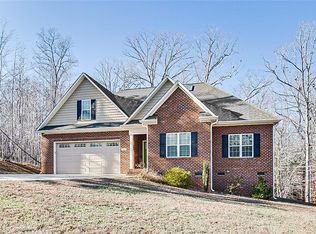 1017 Chamberlin Dr, Asheboro, NC 27205