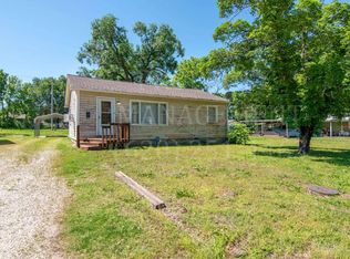 1007 W 1st St, Coffeyville, KS 67337