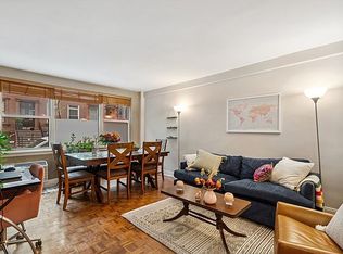 221 E 50th St APT 1B, New York, NY 10022