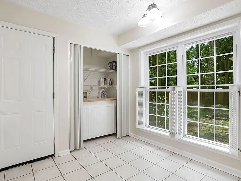 1 Cambridge Ct — Photo 12