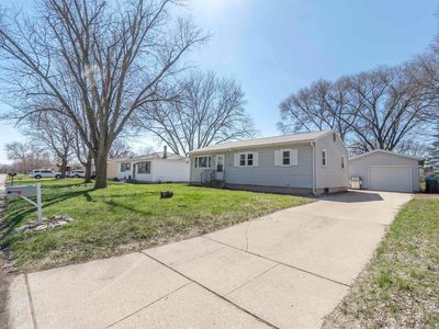 555 Helmet Ave, Waterloo, IA, 50703