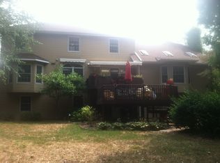 3008 Wood Creek Dr, Springfield, IL 62704