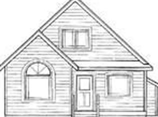 704 Island Cir SE, Ocean Shores, WA 98569