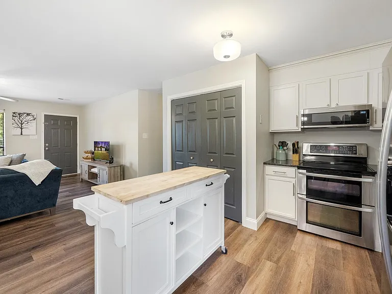 2612 Old Whites Mill Rd — Photo 11