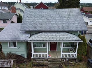 612 S 3rd St, La Conner, WA 98257