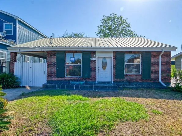 5915 Pauline Dr, New Orleans, LA 70126