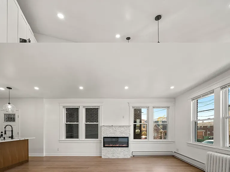 170 Cedar St #1 — Photo 3