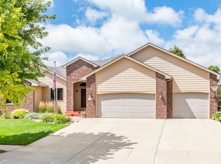 4060 S Tuscany Ct, Sioux Falls, SD 57103