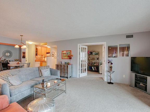 great for entertaining with open spaces and large living room