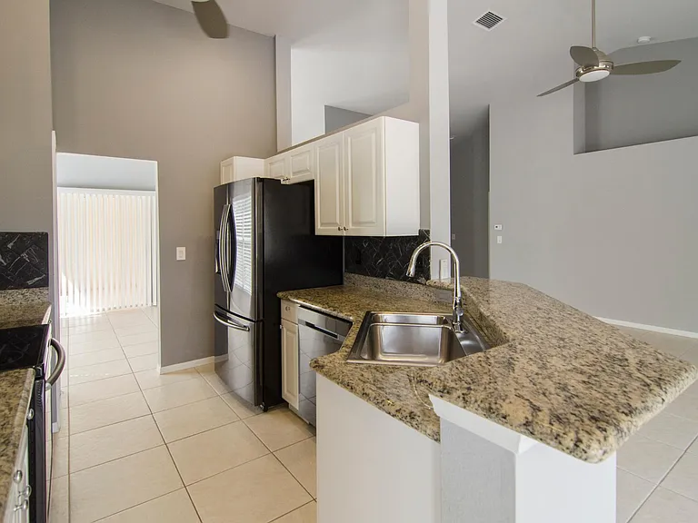 5205 Birmingham Dr #202 — Photo 19