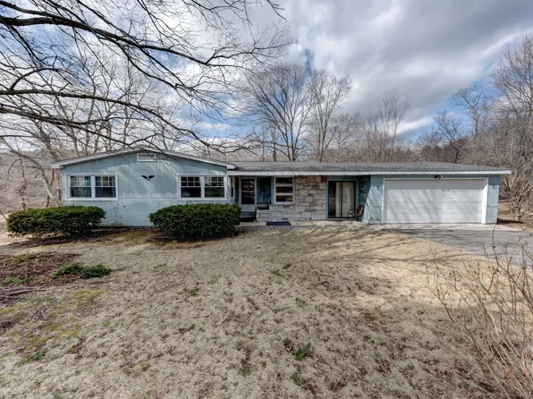 56 Lakeview Road, Winchester, CT 06098