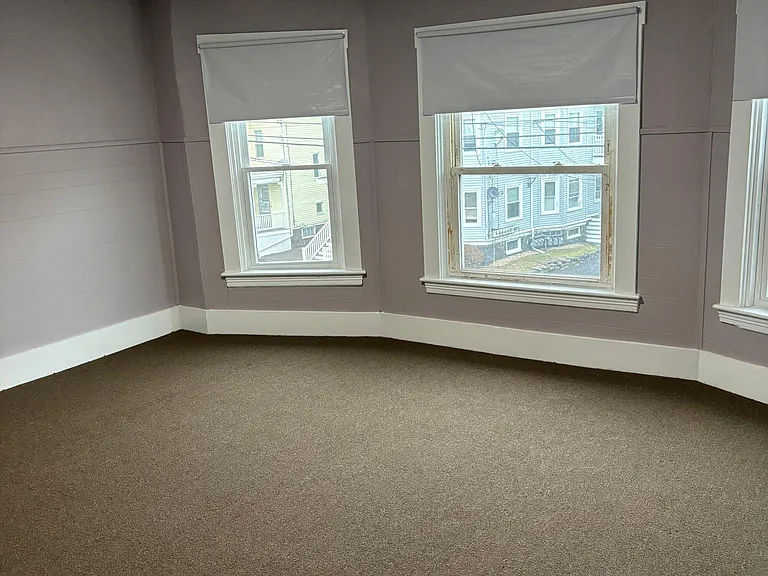 292 Bay St #3-R — Photo 12