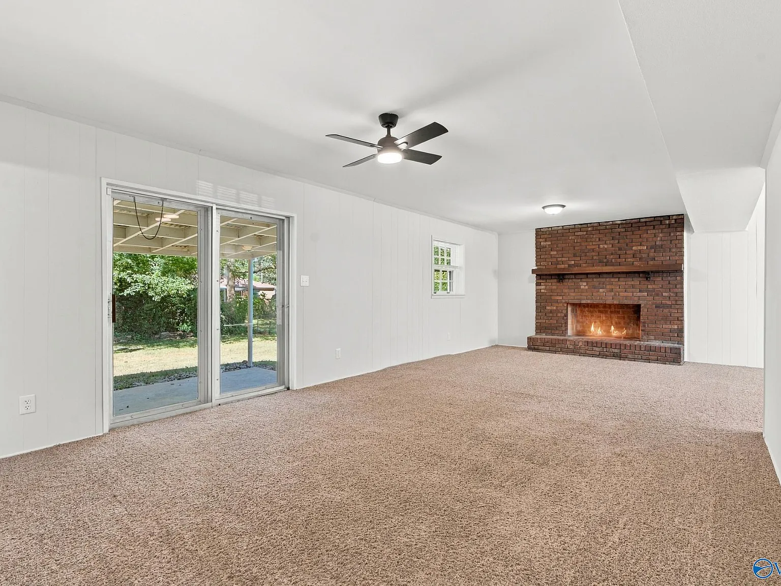 4 bed, 3.0 bath, 2236 sqft, $1,800 — Photo 3