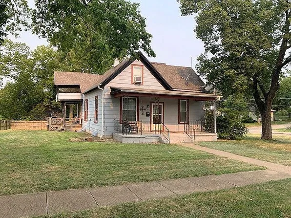 102 Spruce Ave, Minneapolis, KS 67467